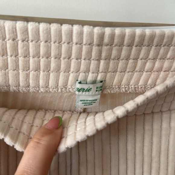 AERIE | Cream Flare Pants High-Waisted Velour Corduroy Leggings Tall - Picture 6 of 11